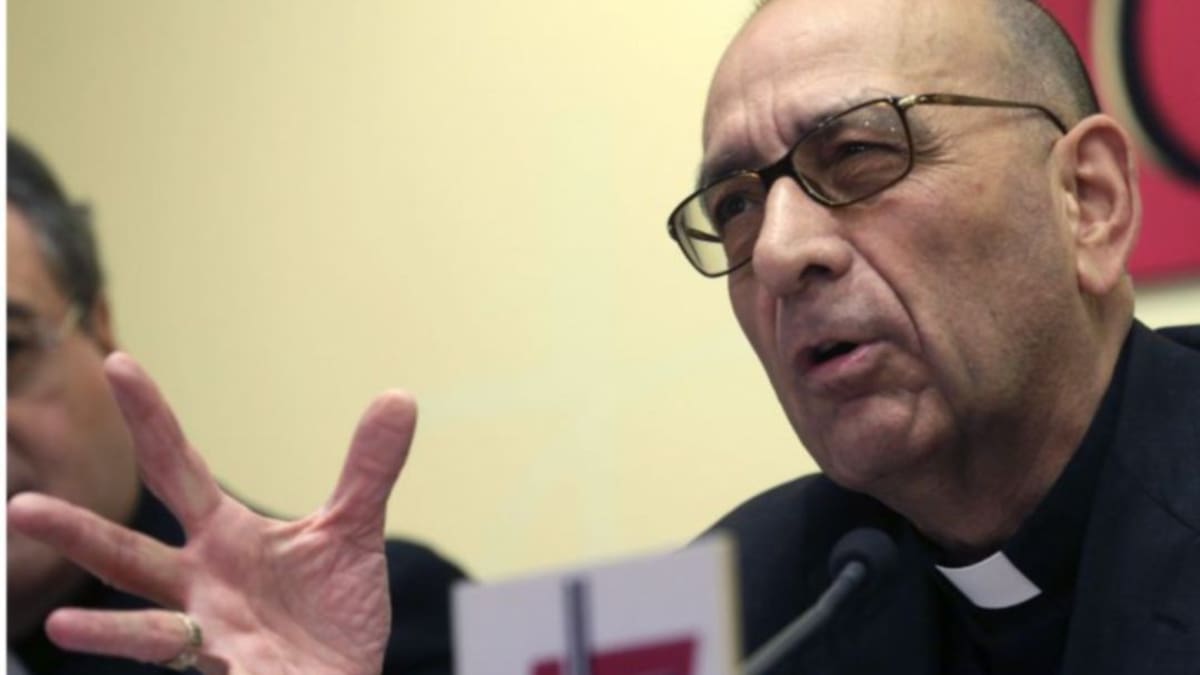 ENTREVISTA Juan José Omella (arquebisbe de Barcelona): "Serà un futur molt dur. La crisi que vindrà serà una altra epidèmia molt forta. Només units podrem sortir, oblidant tensions polítiques i diferències. Tots hem d'anar més de la mà per un