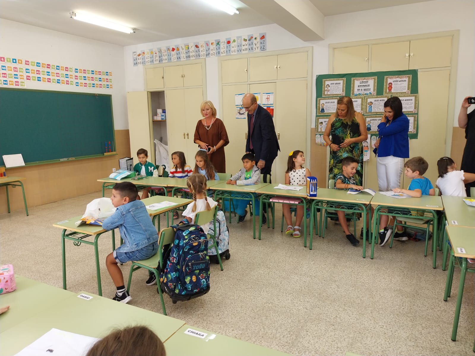 La delegada territorial de la Junta de Castilla y León, Leticia García, durante la inuaguración del curso escolar 2023-2024