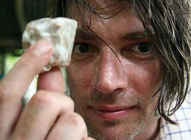 Alex James junto a su queso, &#039;Blue Monday&#039;