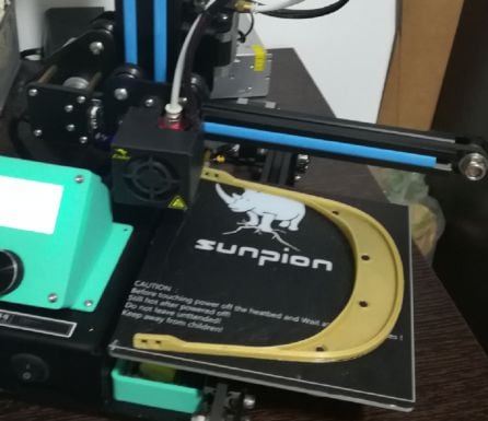 Maquinaria para la fabricación de pantallas de protección facial