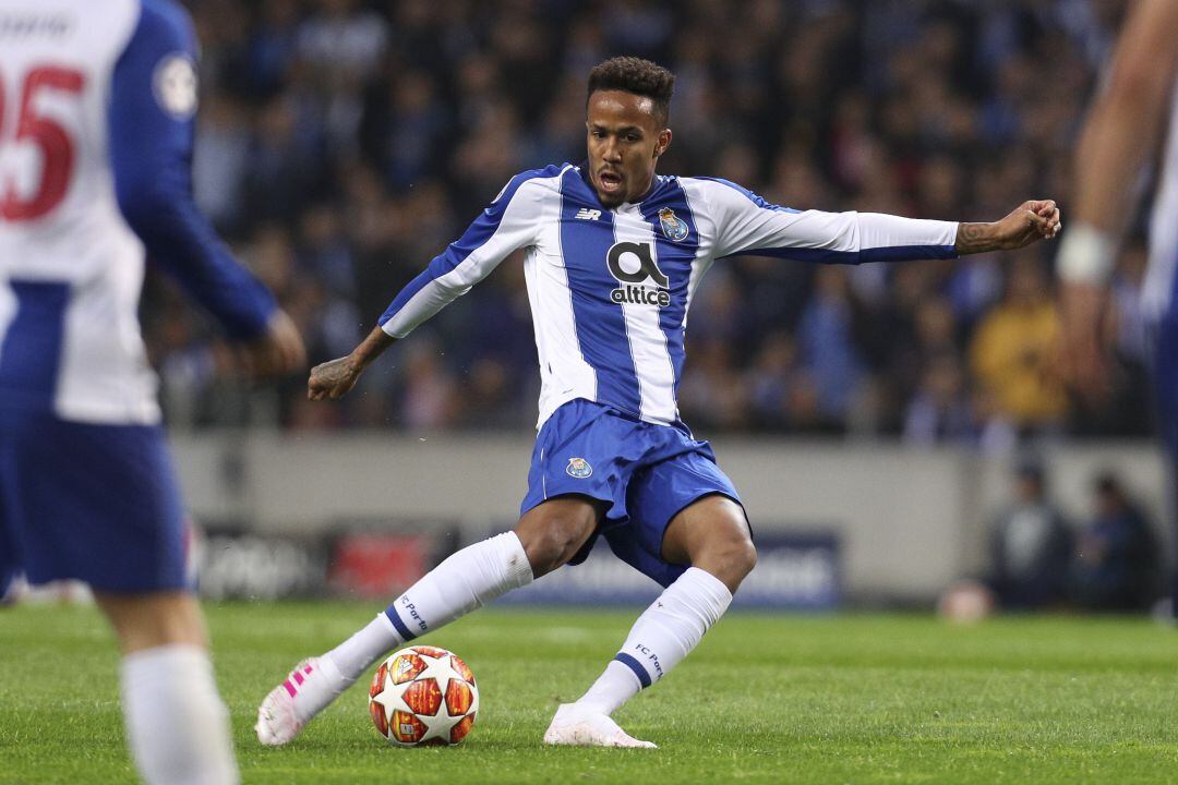 Militao, en un partido de la Champions con el Oporto.