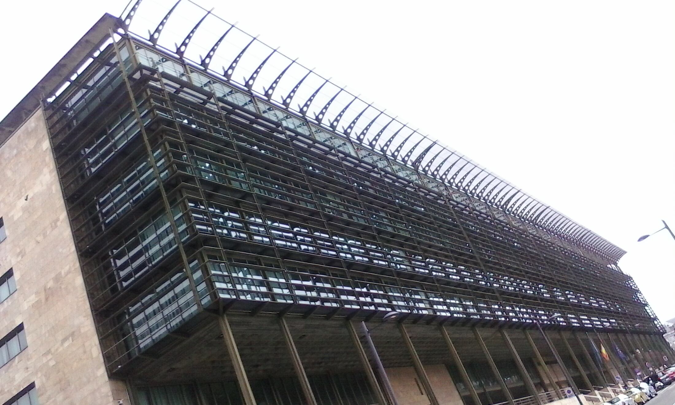 Edificio de Servicios Múltiples del Principado de Asturias (EASMU) en Llamaquique, Oviedo