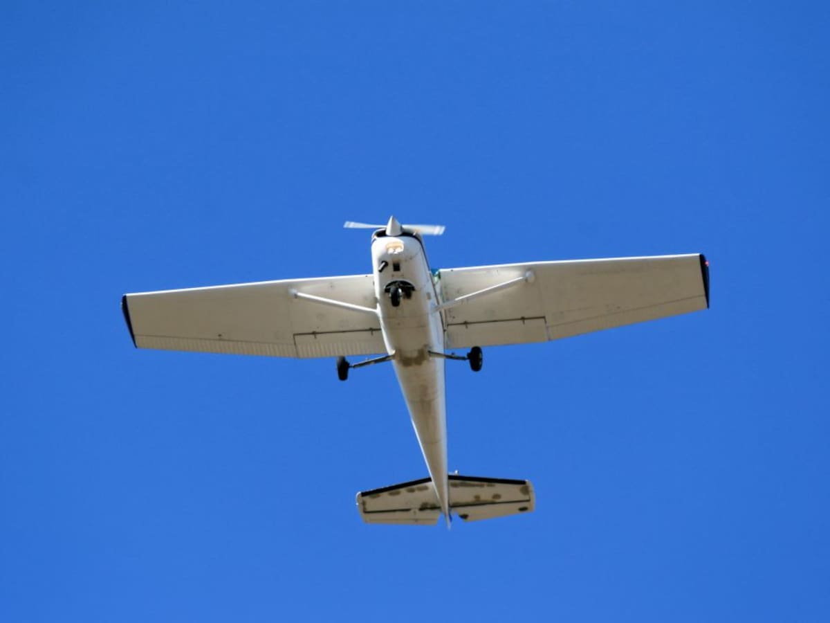 Tres sancionados por intentar saltarse el cierre perimetral de Asturias en avioneta