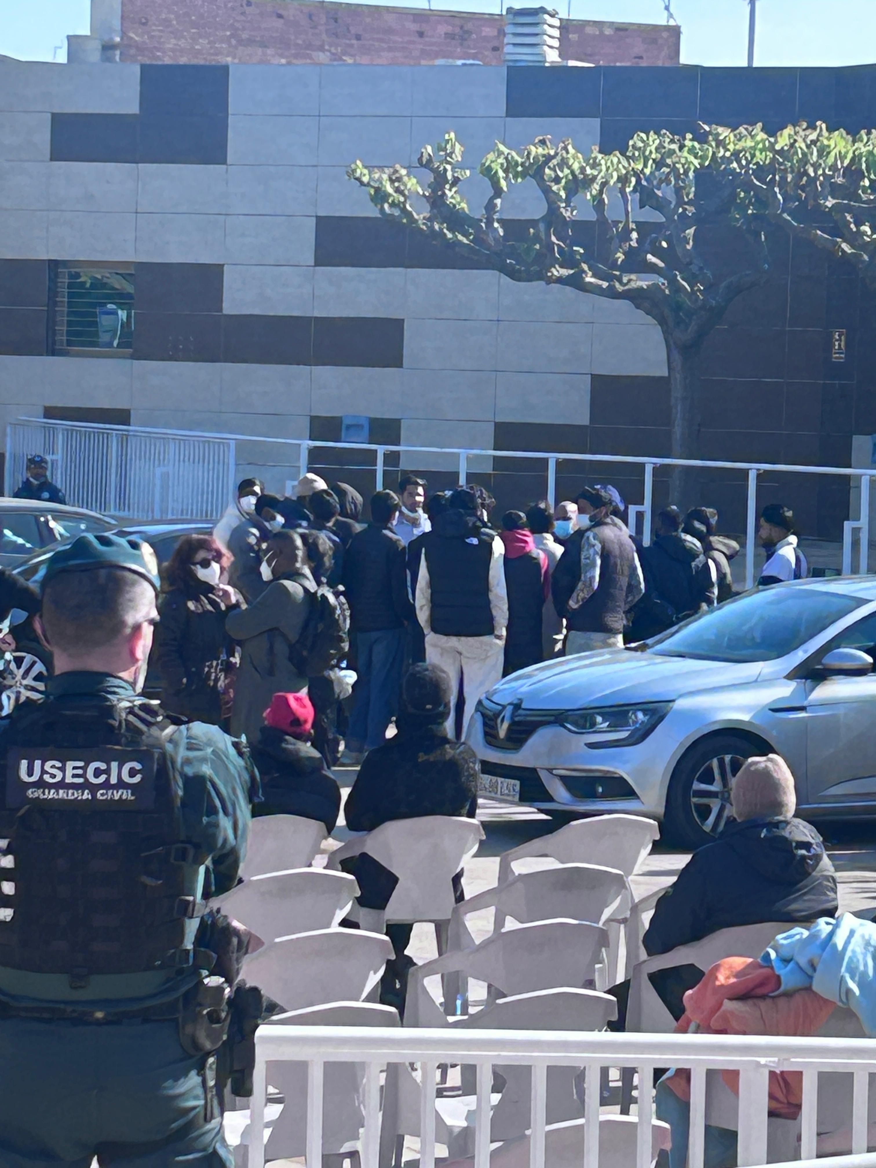 Imagen de personas en situación de trata de seres humanos liberadas en Nules