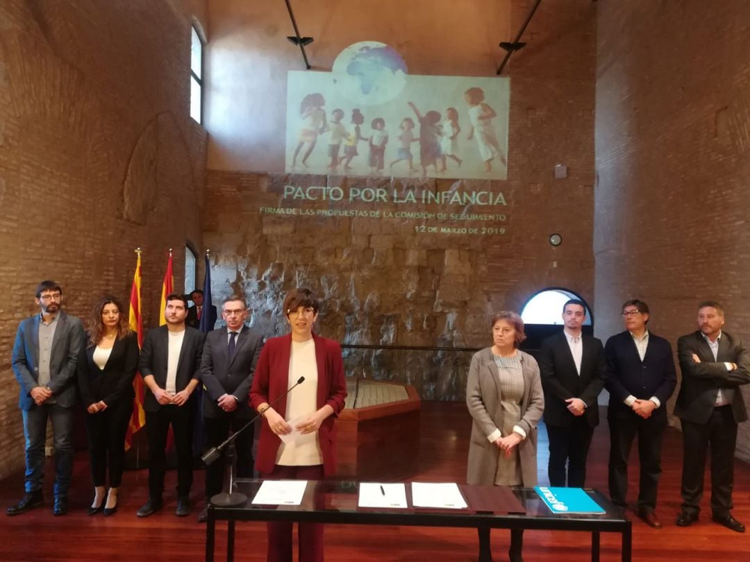 Todos los partidos políticos del parlamento aragonés se comprometen a impulsar la educación grauita y universal entre los 0 y los 3 años