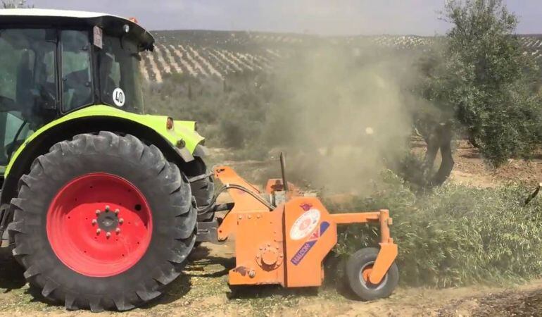 Pierde las dos piernas en un accidente laboral de Baeza