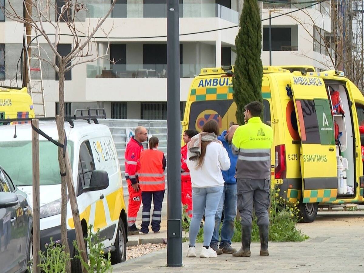 Muere un trabajador en una obra en Palmas Altas al caerle una placa encima