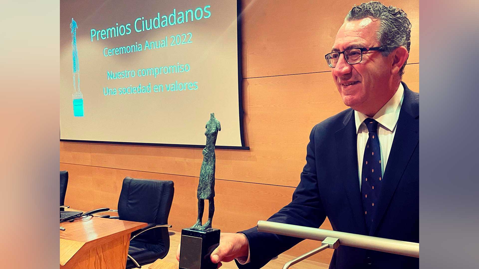 El alcalde de Benidorm recibió el galardón este jueves por la noche en Madrid