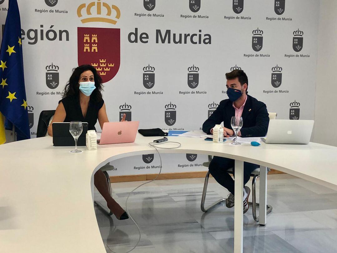 Cristina Sánchez y Fran Sánchez en la rueda de prensa de presentación de las ayudas al deporte