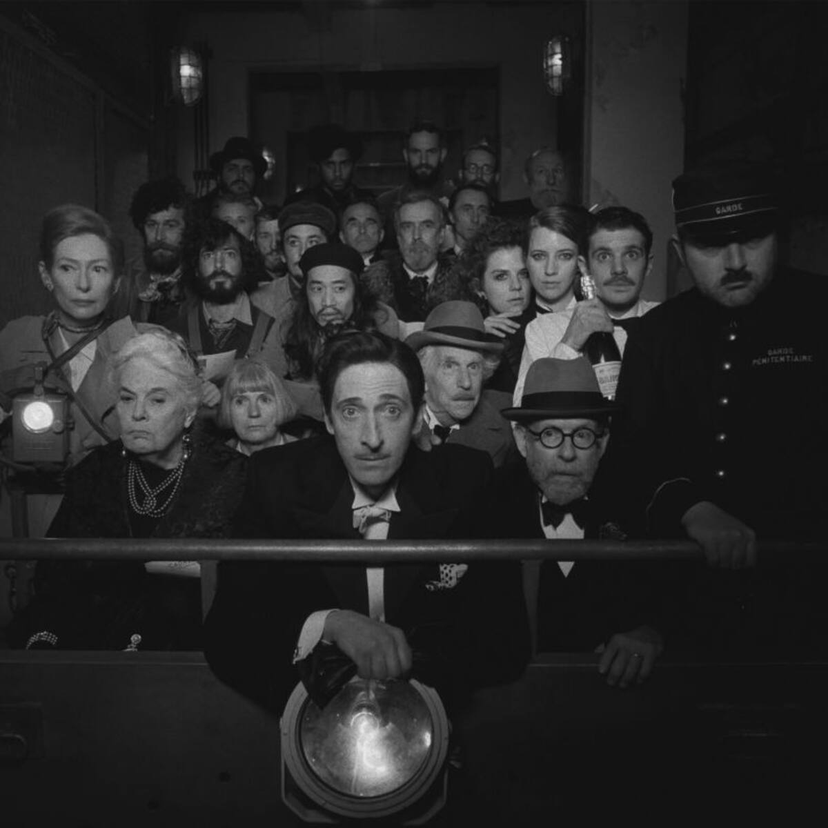 'The French Dispatch', un desafinado Wes Anderson homenajea al periodista pero no da rueda de prensa