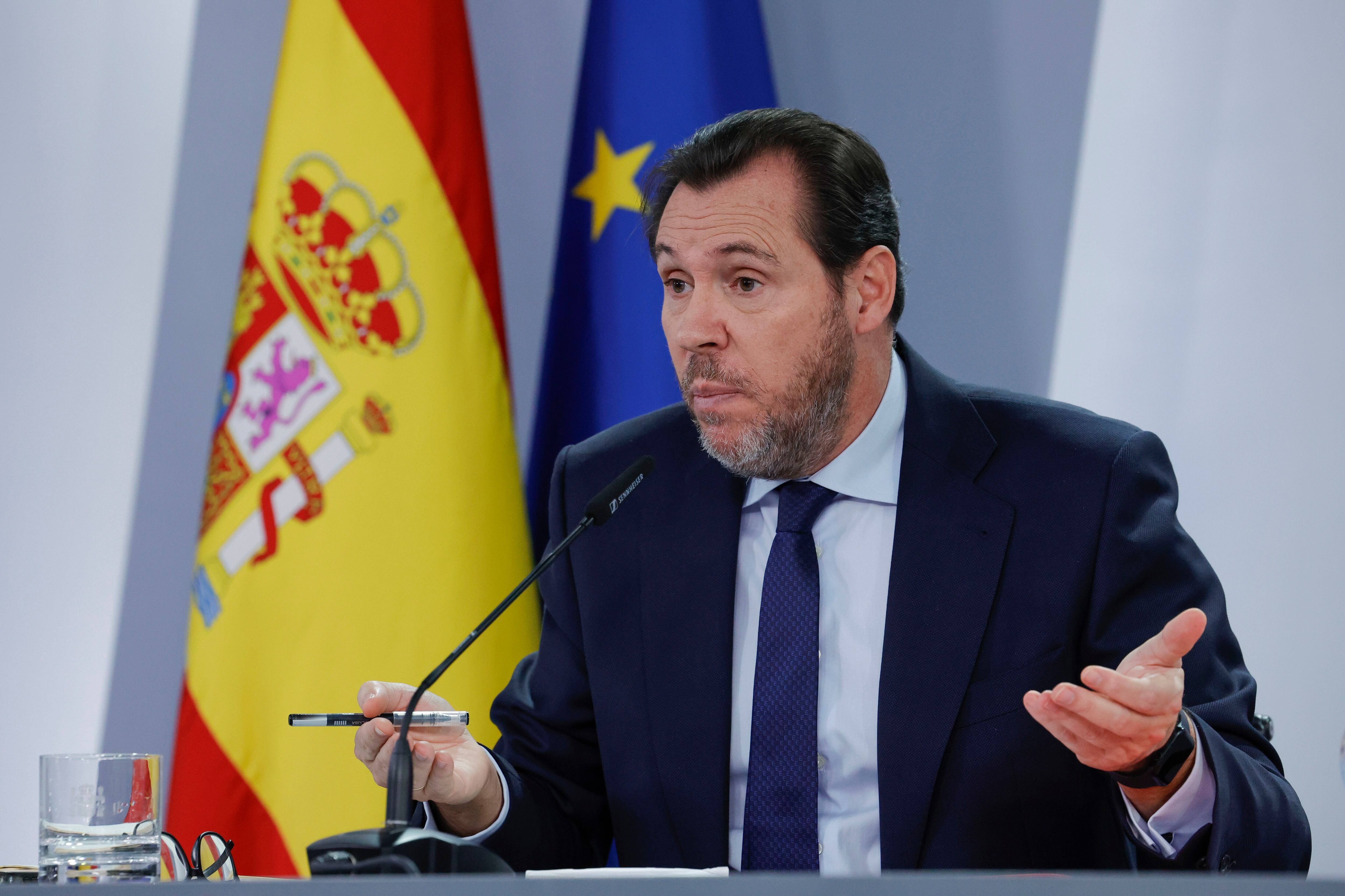 El ministro de Transportes y Movilidad Sostenible, Óscar Puente, durante la rueda de prensa ofrecida tras el Consejo de Ministros.