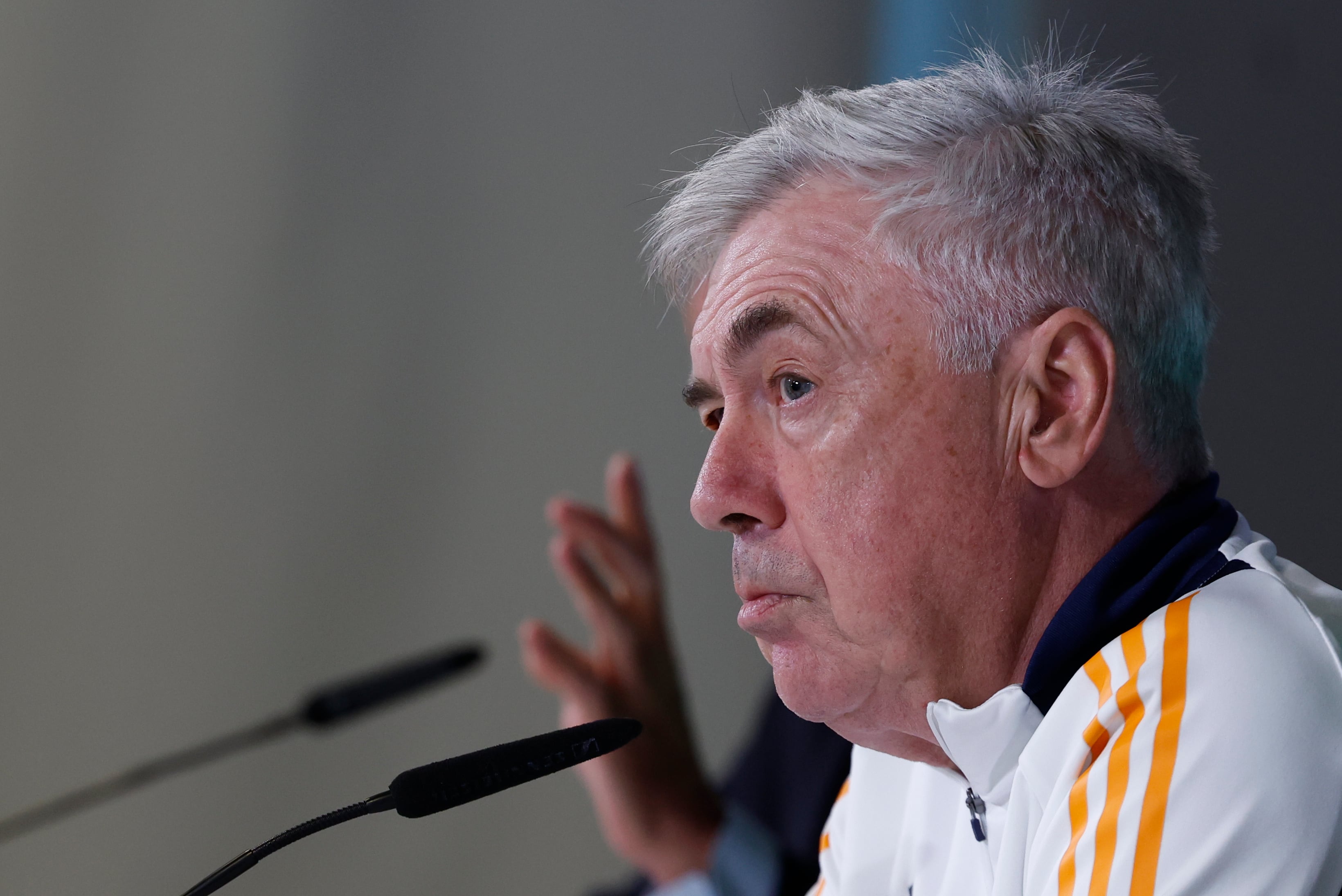 El técnico del Real Madrid, Carlo Ancelotti, ofrece una rueda de prensa en Valdebebas