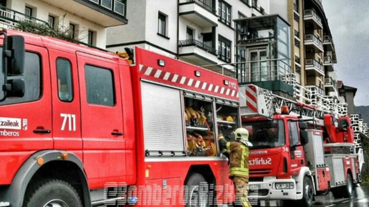 Muere una mujer en Sestao tras sufrir quemaduras críticas al usar un infiernillo en su vivienda
