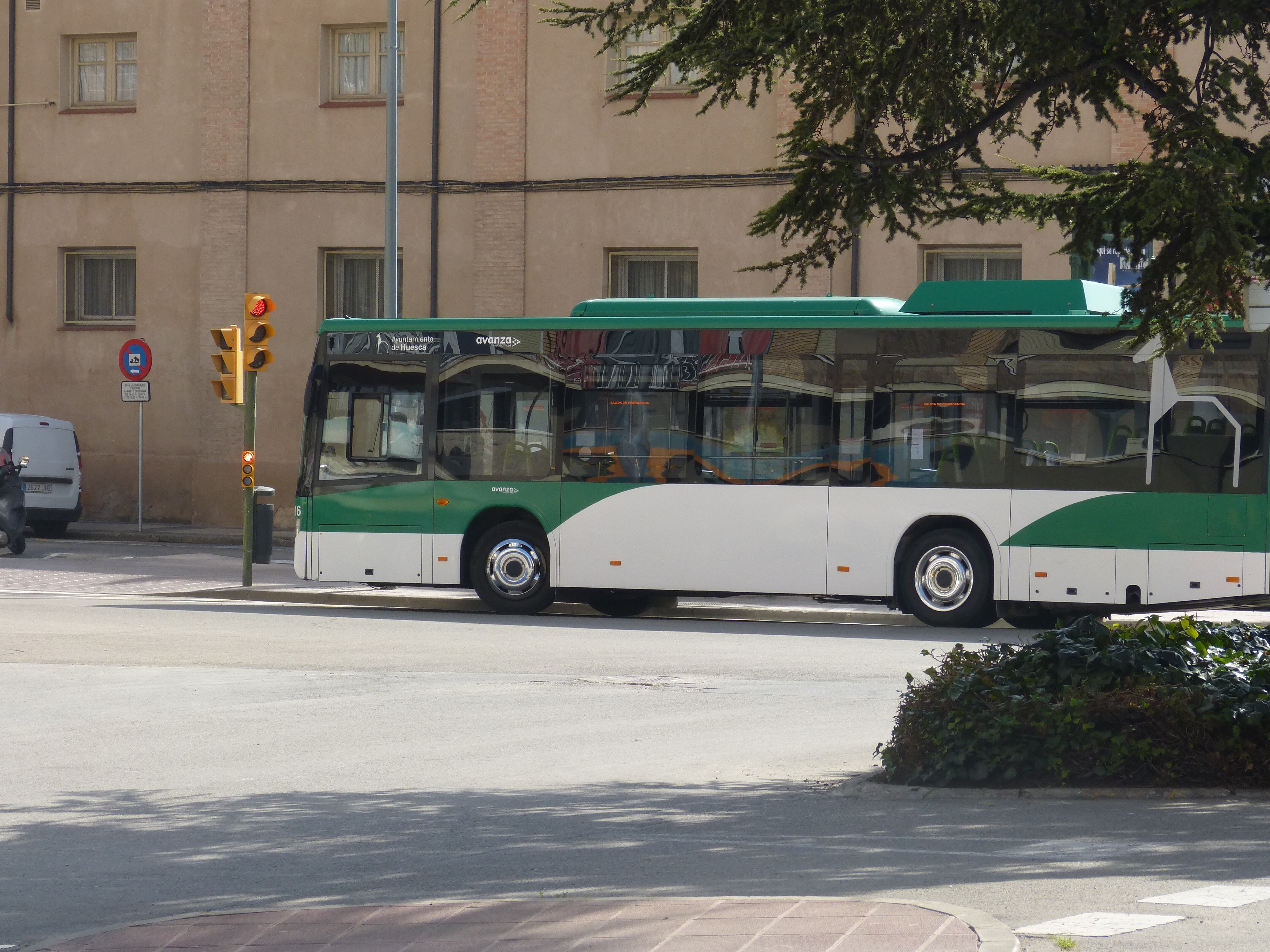 Autobús urbano en Huesca