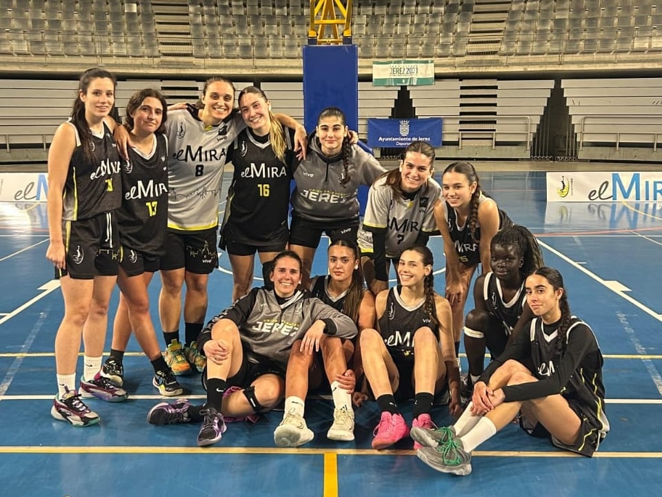 Jugadoras del UB Jerez tras el partido