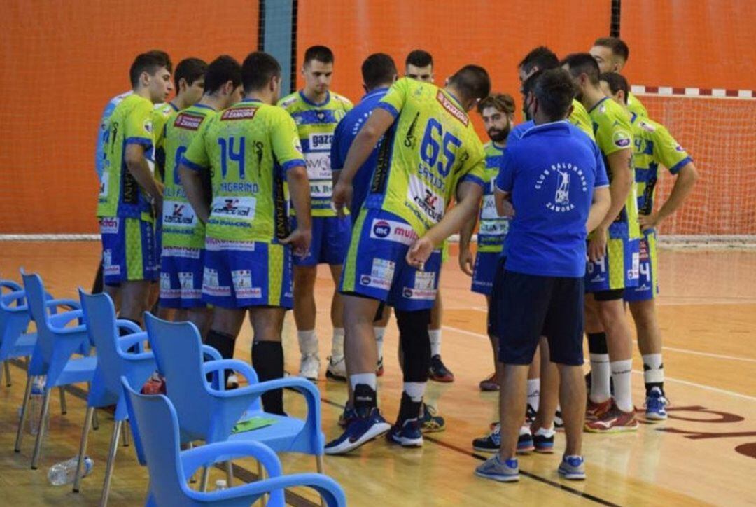 Balonmano Zamora en un tiempo muerto