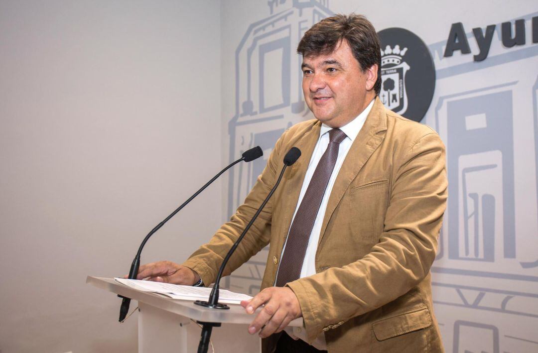 Gabriel Cruz alcalde de Huelva