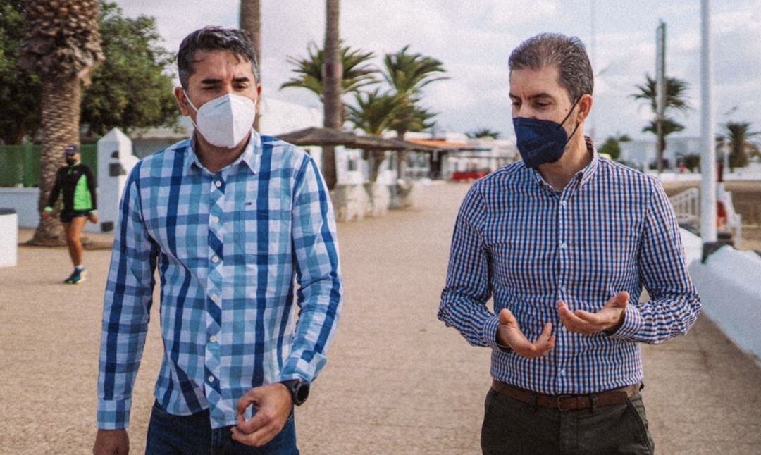 Sergio Tejera y Lorenzo Reyes, concejales del PP en el Ayuntamiento de San Bartolomé.