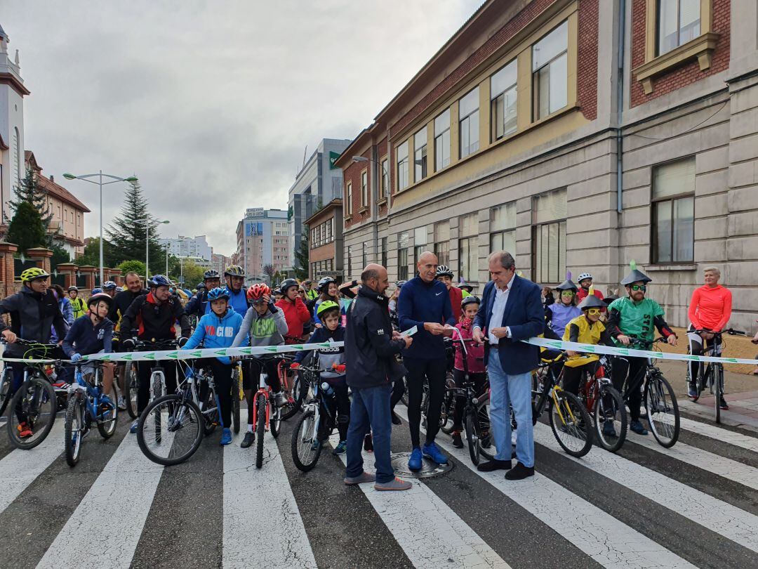 El alcalde se ha sumado a la marcha del Día de la Bici 