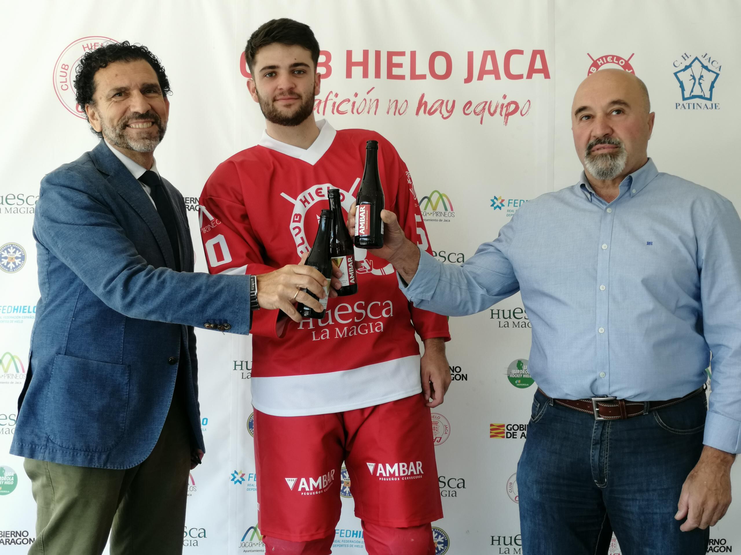 La marca de cerveza aragonesa será visible en los pantalones de la equipación del Club y en lonas publicitarias visibles en el Pabellón