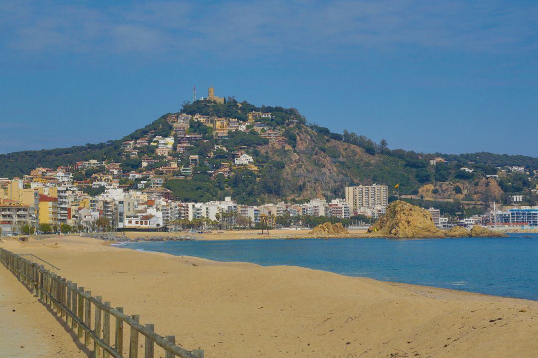 La platja de Blanes, buida