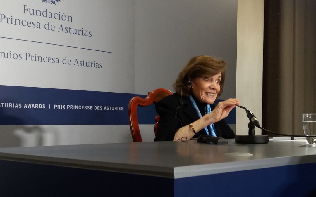 Sylvia Earle, que el viernes recogerá el Premio Princesa de Asturias de la Concordia, durante su comparecencia ante los medios de comunicación.