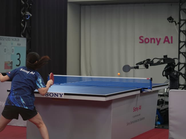 El robot Ace derrota a deportistas de élite humanos jugando al tenis de mesa