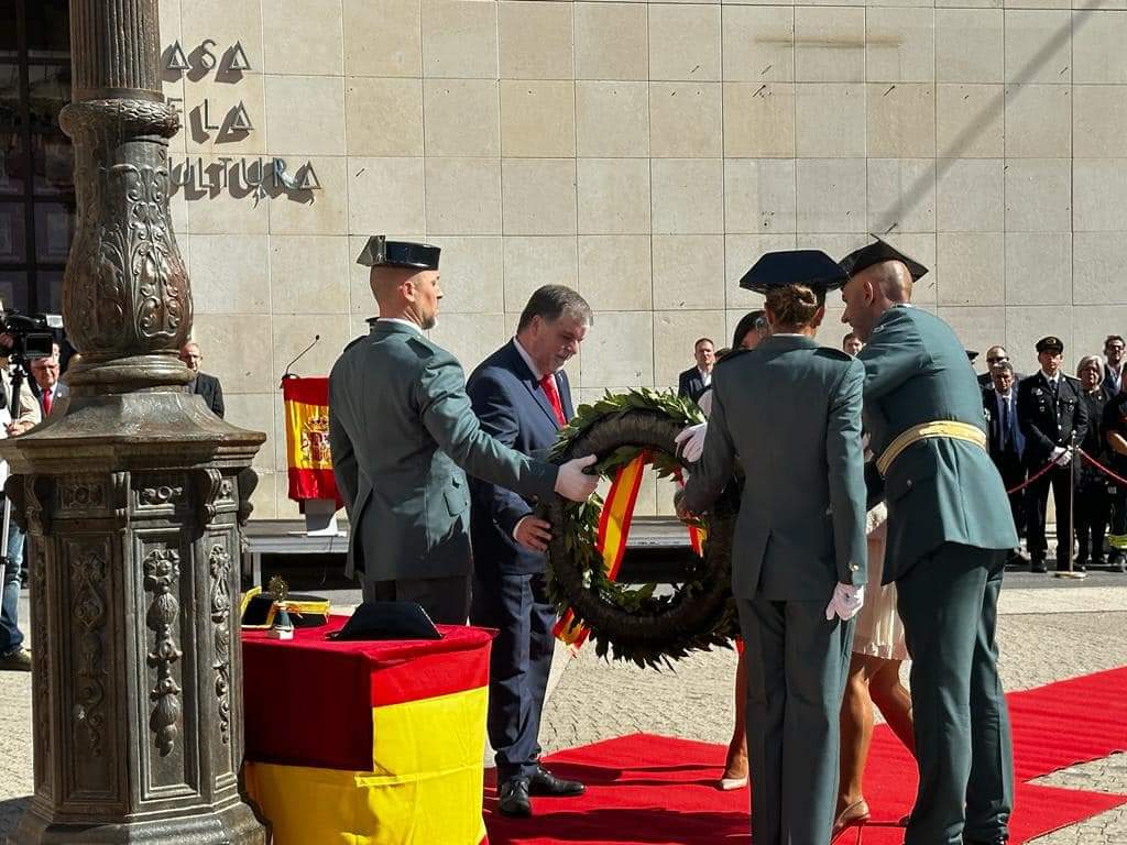 Parada de la guardia civil en Villena