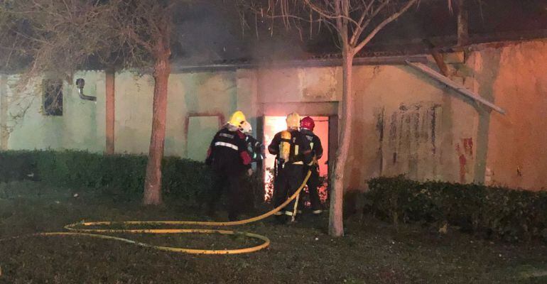 Uno de los momentos del incendio de Aguas Nuevas