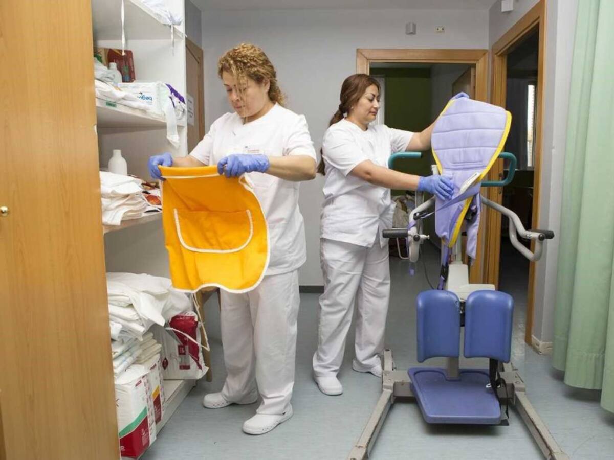 Los cuidadores no profesionales vuelven a cotizar en la Seguridad Social desde el uno de marzo