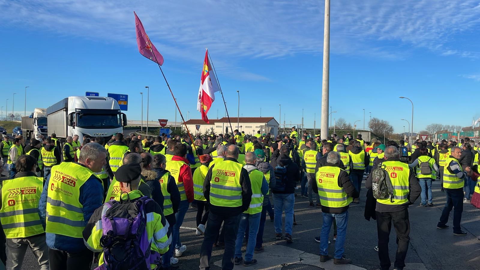 AIGAS protesta en el Puerto de Santander