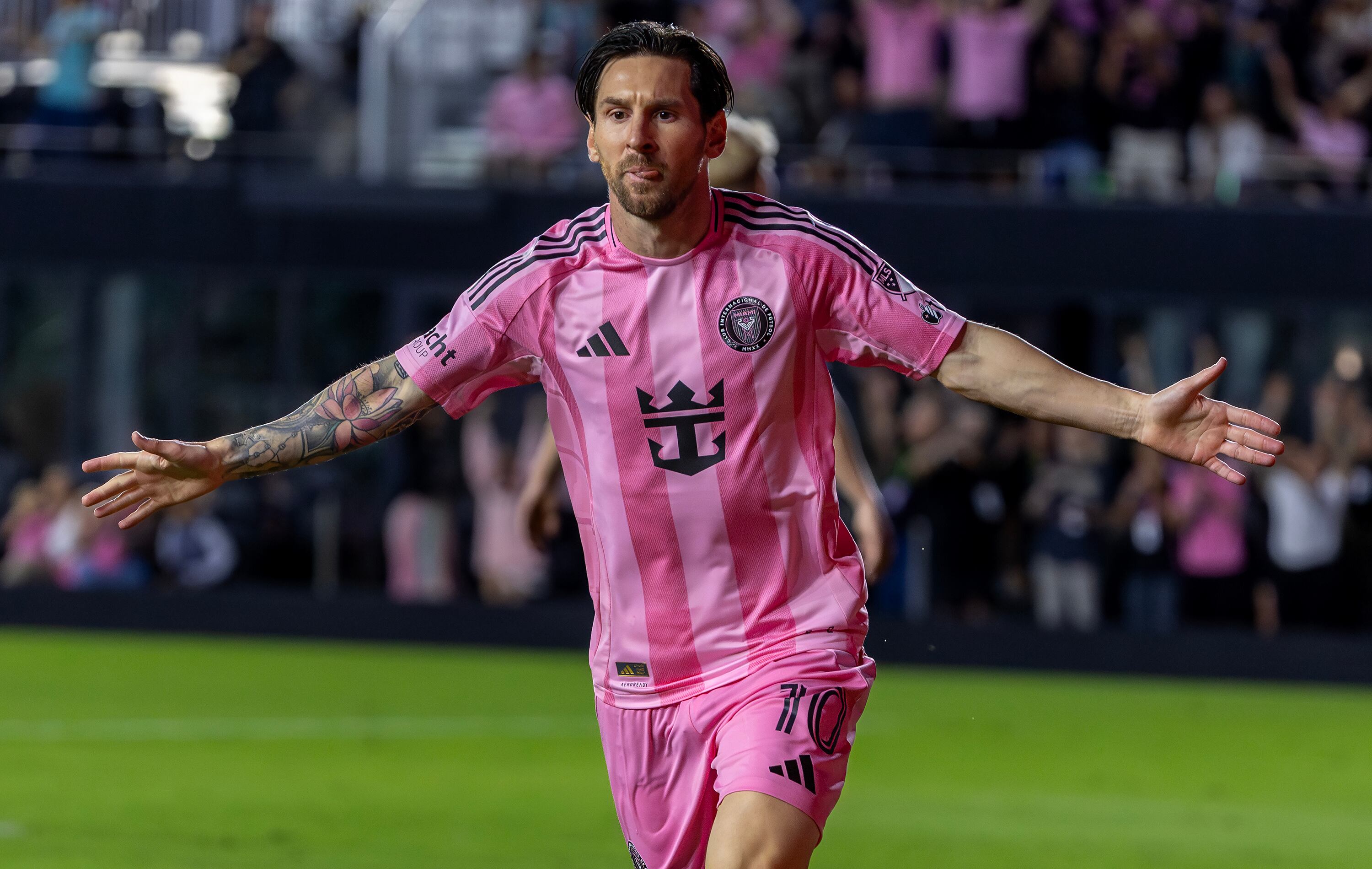 Leo Messi celebra su gol ante Philadelphia