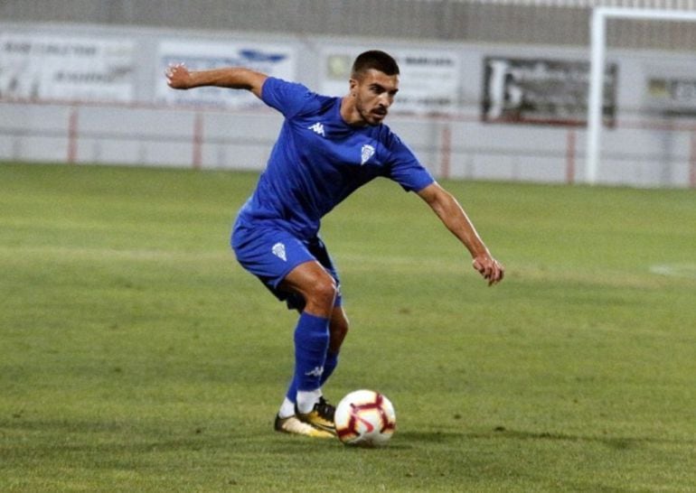 Zelu, durante un partido con el Córdoba CF