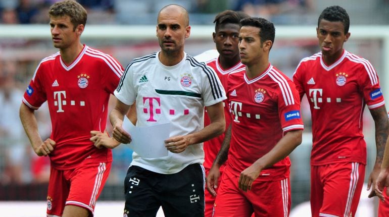 Guardiola, junto a Thiago y Müller