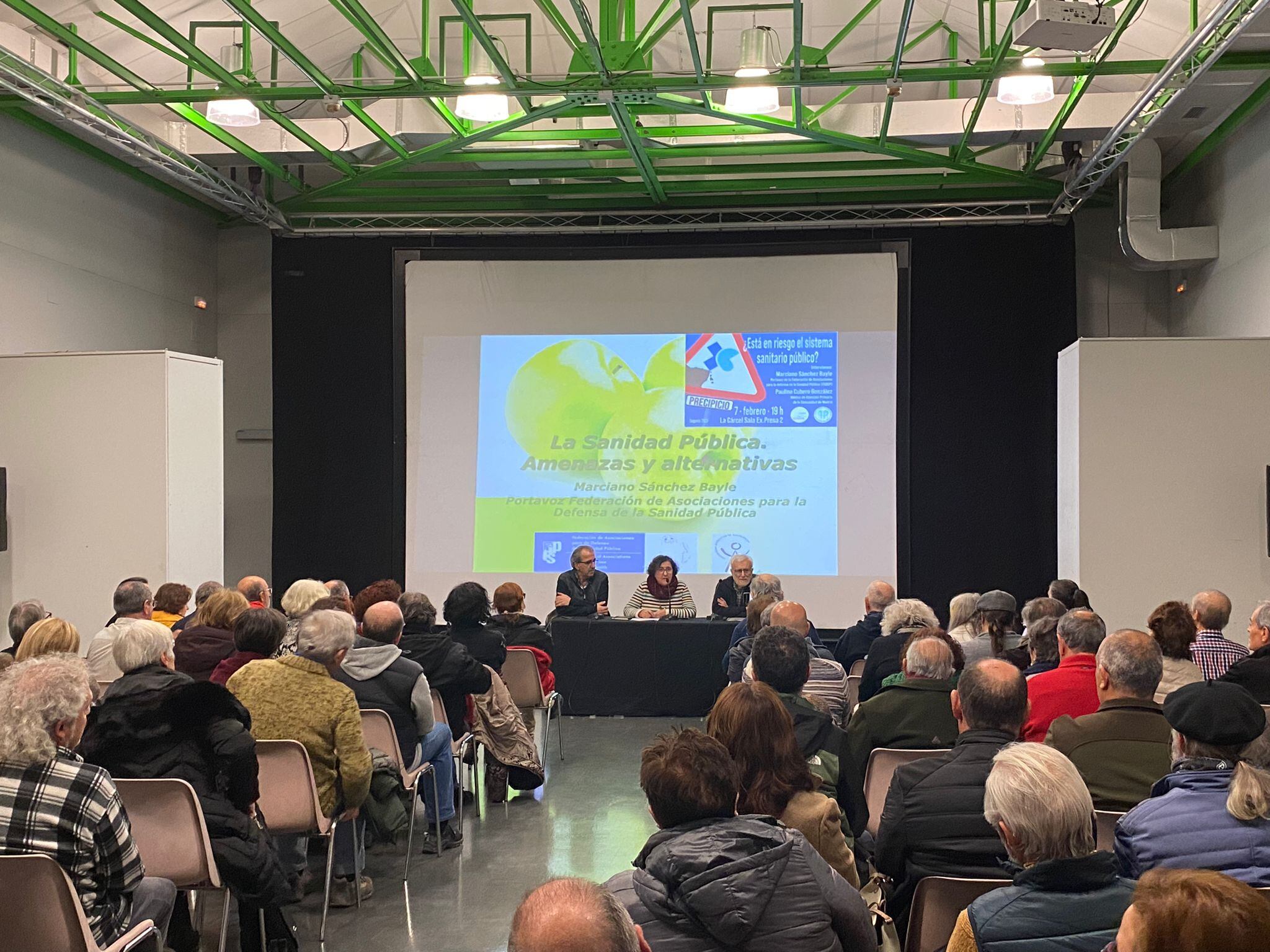 Debate en la cárcel Centro de Creación sobre sanidad pública