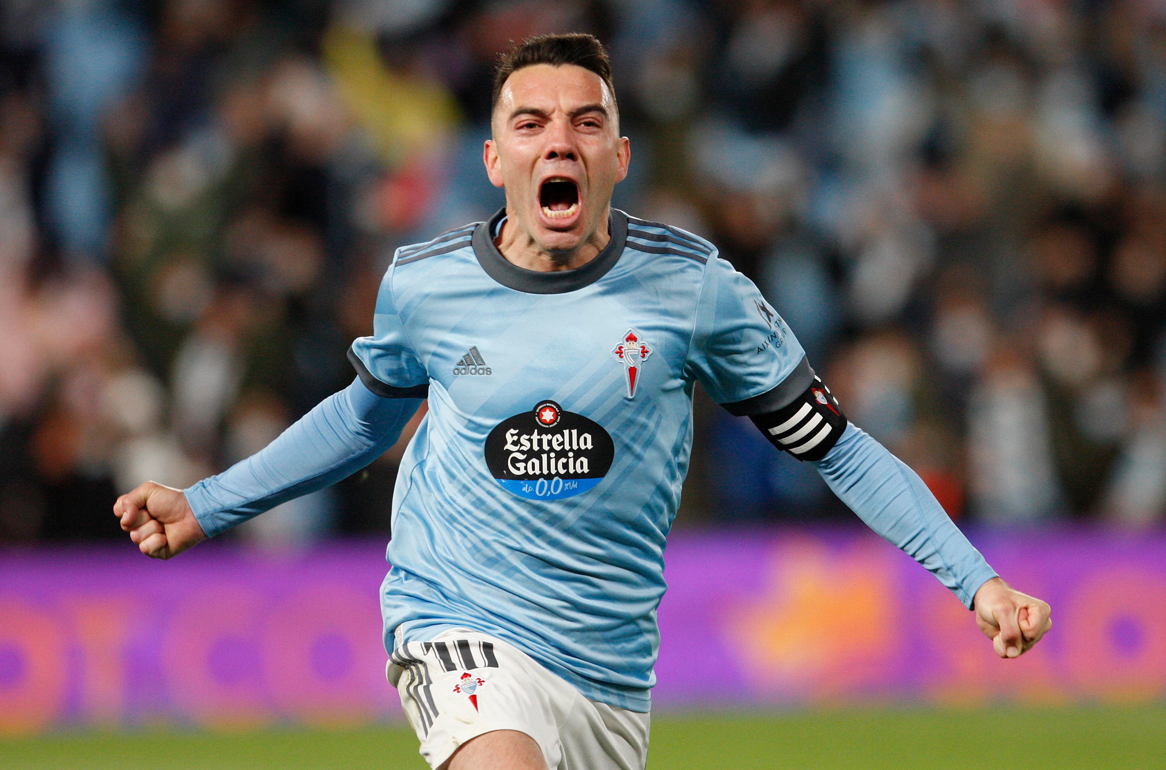 VIGO, 06/03/2022.- El delantero del Celta de Vigo Iago Aspas, celebra su segundo gol ante el RCD Mallorca, cuarto del equipo vigués, durante el partido de la jornada 27 de Liga en Primera División que Celta de Vigo y RCD Mallorca juegan este domingo en el estadio de Balaídos, en Vigo. EFE / Salvador Sas
