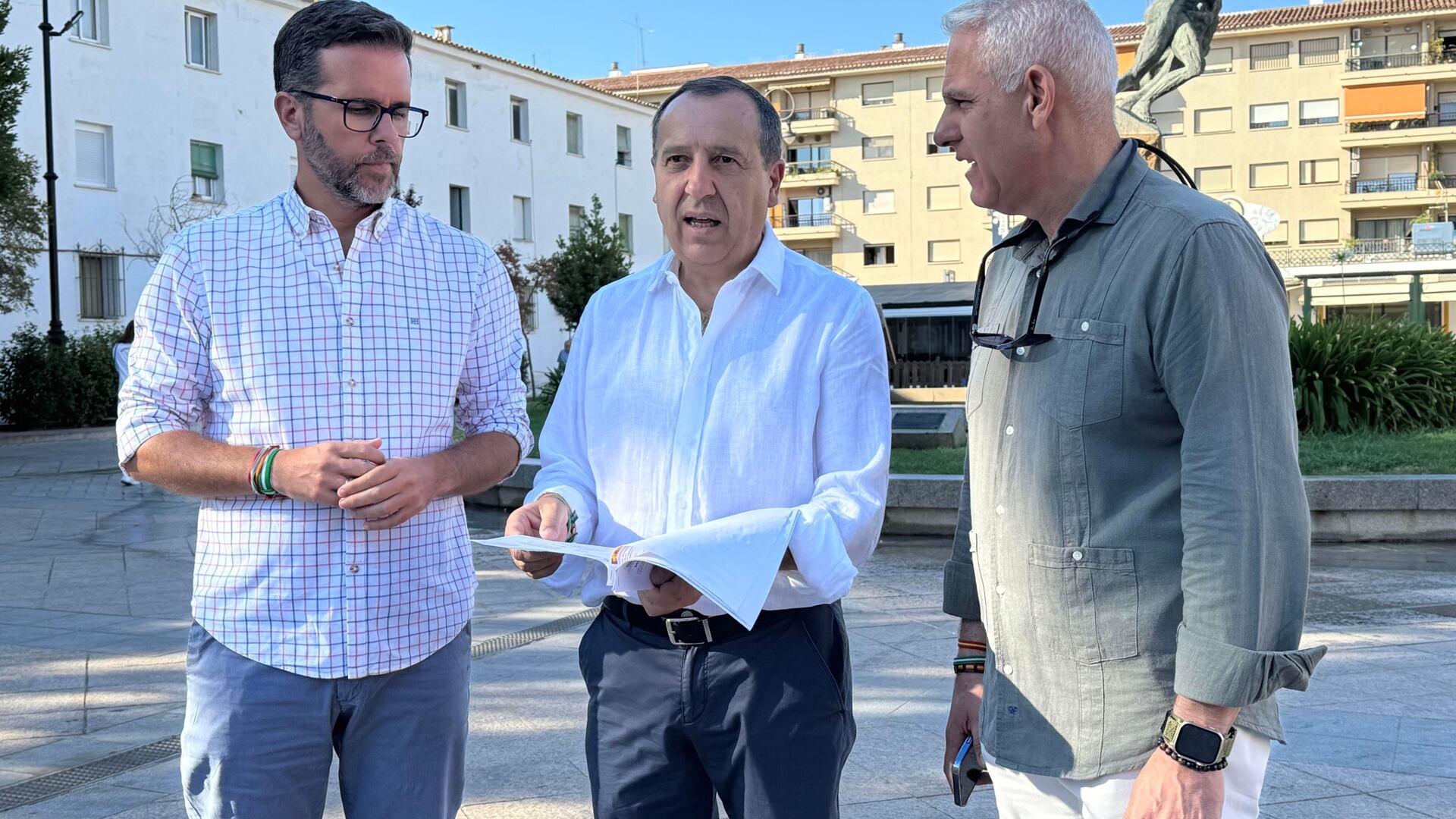 Concejales del PSOE de Antequera presentan algunas de las mociones que se debatirán en el pleno de este viernes