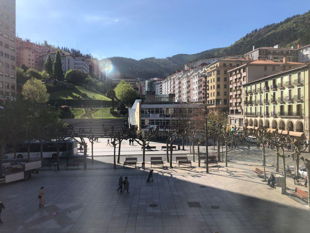 Imagen de la plaza de Unzaga de Eibar