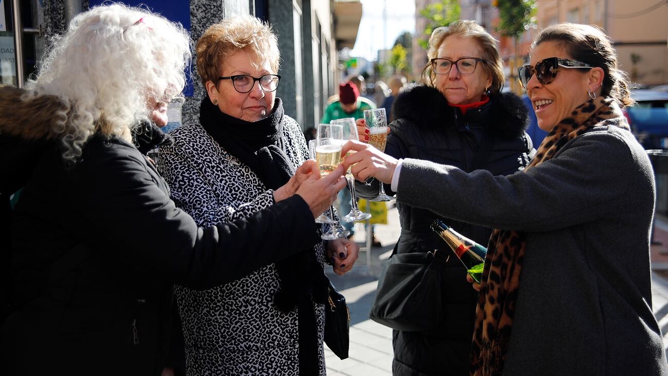 Los vecinos del barrio celebran el premio