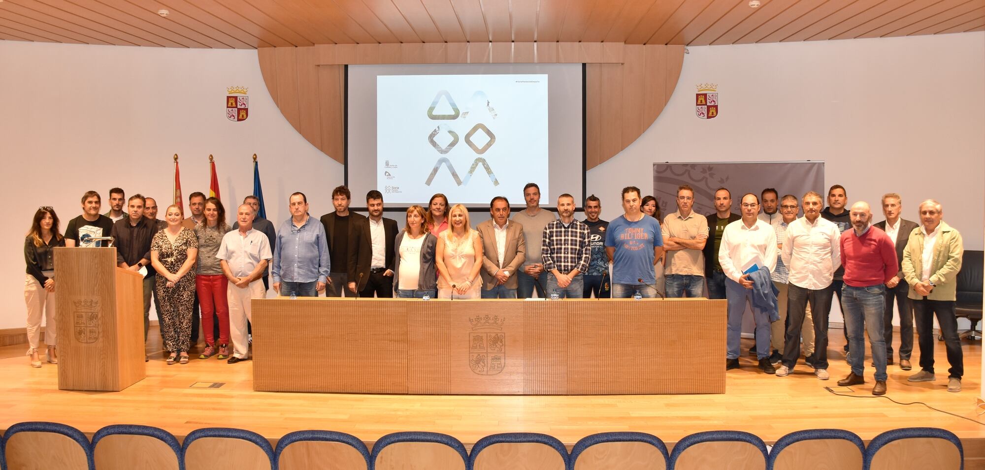 Foto de familia de los impulsores de &#039;Soria paraíso del Deporte&#039;.