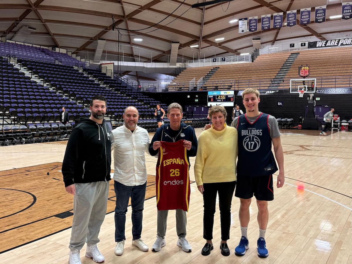 Día de visita al malagueño Mario Saint-Supéry de Chus Mateo y Elisa Aguilar