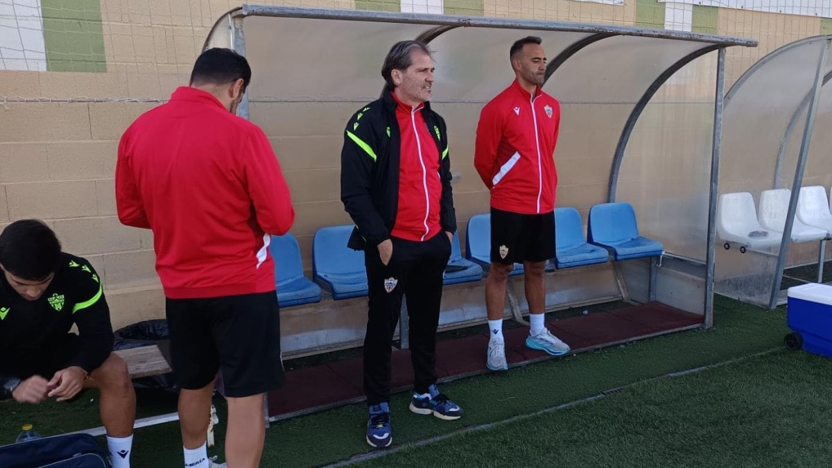 Héctor Berenguel llegó al banquillo del equipo juvenil el 14 de noviembre con toda la ilusión del mundo.