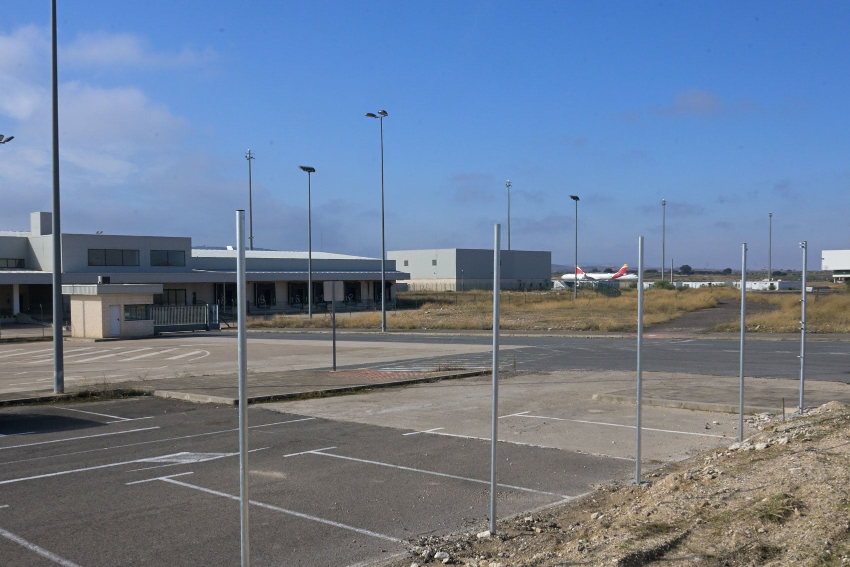 CIUDAD REAL, 22/10/2024.- Vista de  la terminal de carga del aeropuerto de Ciudad Real. EFE/ Jesus Monroy