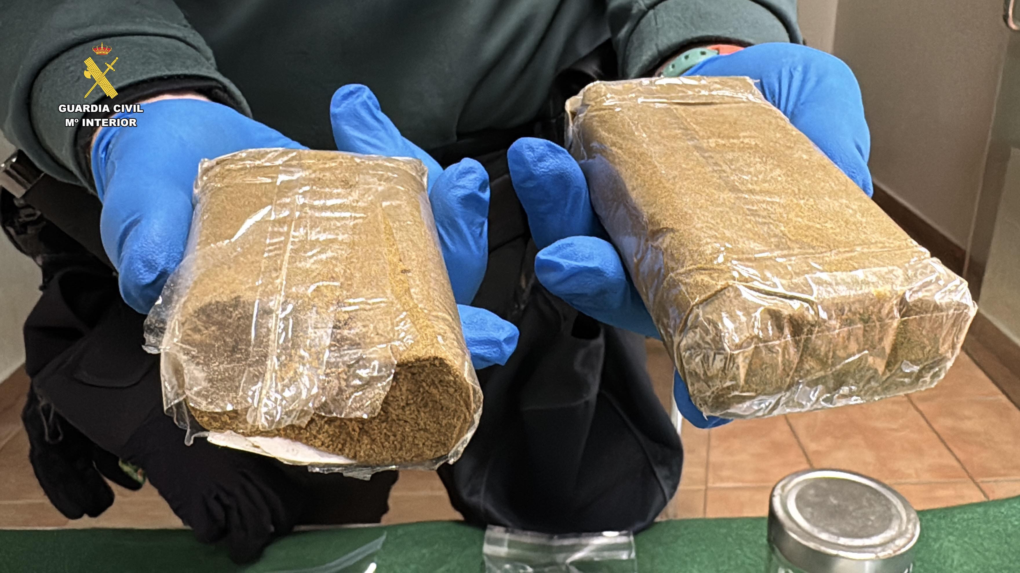 Droga envuelta en chocolatinas: investigado un joven de 21 años de Nájera dedicado a la venta minorista