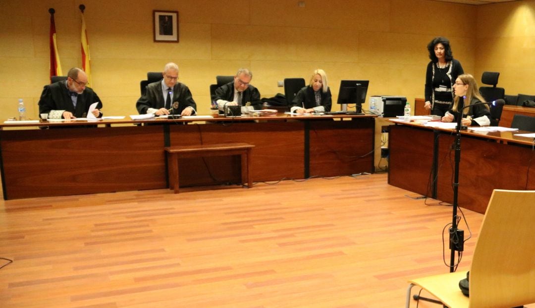 Imagen de archivo de la sala de vistas principal de la Audiencia de Girona