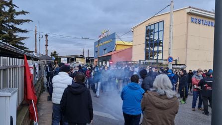 El ruido de los petardos anunciaba el principio del conflicto