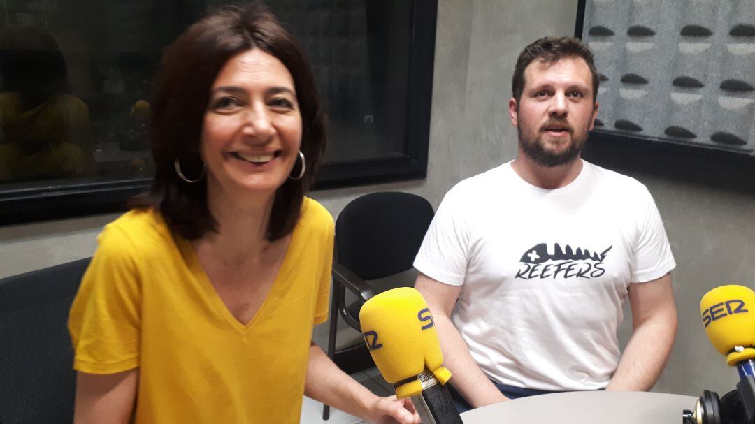 Amaia Nerea Osoro y Jon Larreategi, profesores del Instituto de FP Básica de Eibar