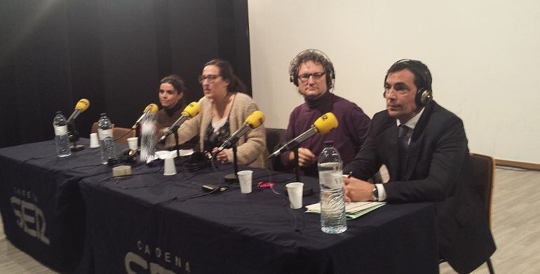 A la dreta, el director general de presons, Pere Soler