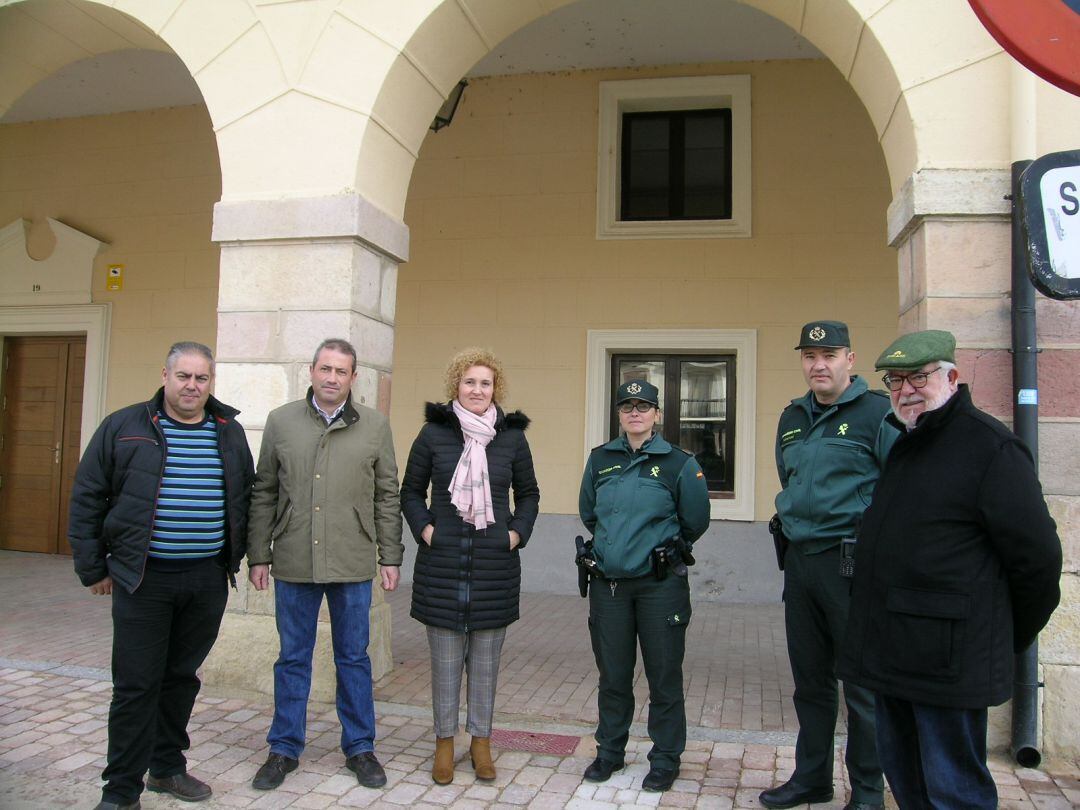 La subdelagada del Gobierno Lirio Martín durante la visita a Turégano