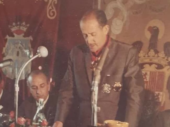 Luis Mateos en un homenaje